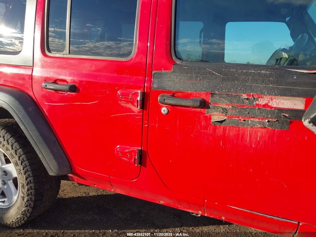 1C4HJXKN8MW813669 Jeep Wrangler Unlimited Sport Rhd 4x4