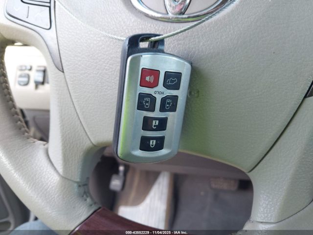 2014 TOYOTA SIENNA 5TDYK3DC2ES515993 Photo 10