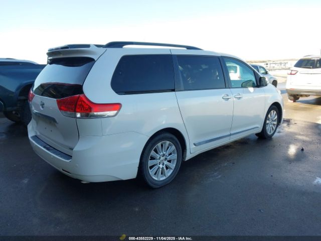 2014 TOYOTA SIENNA 5TDYK3DC2ES515993 Photo 3