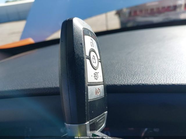 2021 FORD EXPLORER 1FMSK8DH1MGB43663 Photo 10