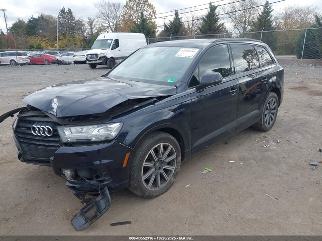2017 AUDI Q7 WA1VAAF77HD000413 Photo 1