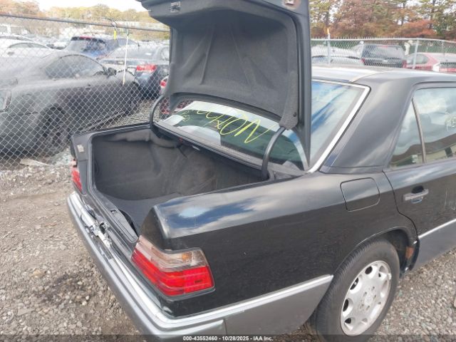 1995 MERCEDES-BENZ E WDBEA32E1SC165620 Photo 5