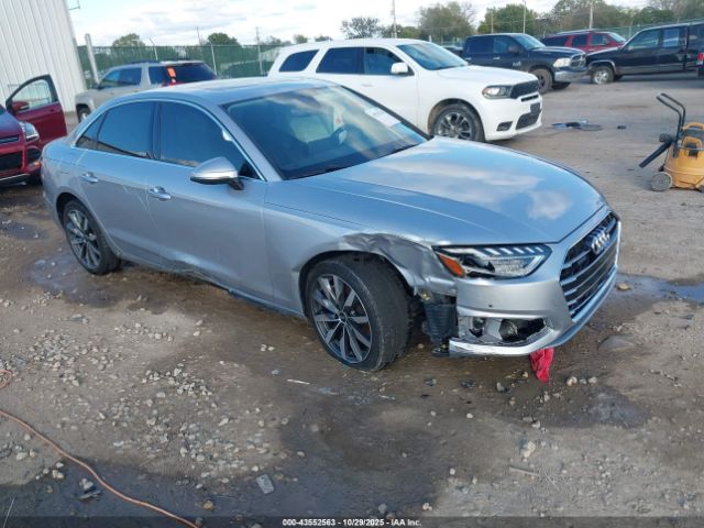 2022 AUDI A4 WAUBBAF4XNN002834