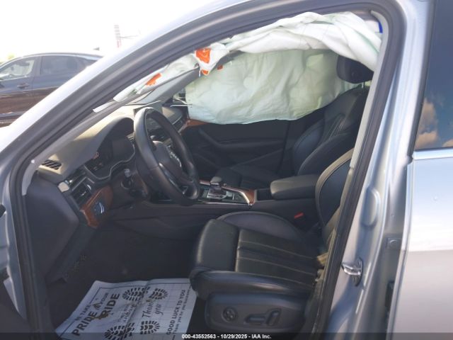 2022 AUDI A4 WAUBBAF4XNN002834 Photo 4