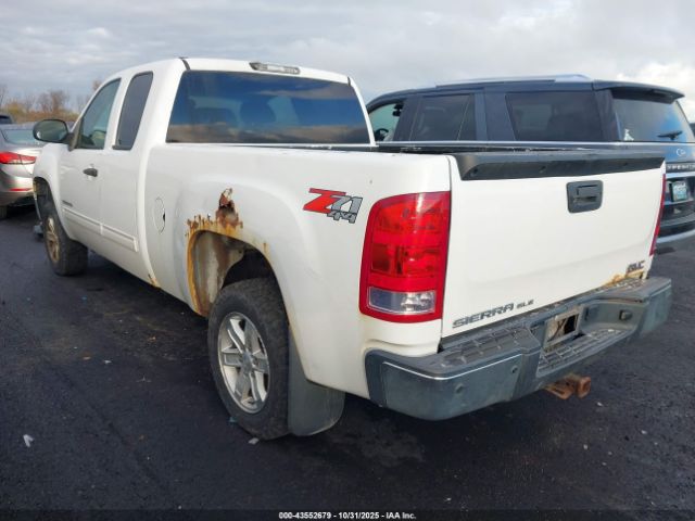 2013 GMC SIERRA 1500 1GTR2VE79DZ286422 Photo 2