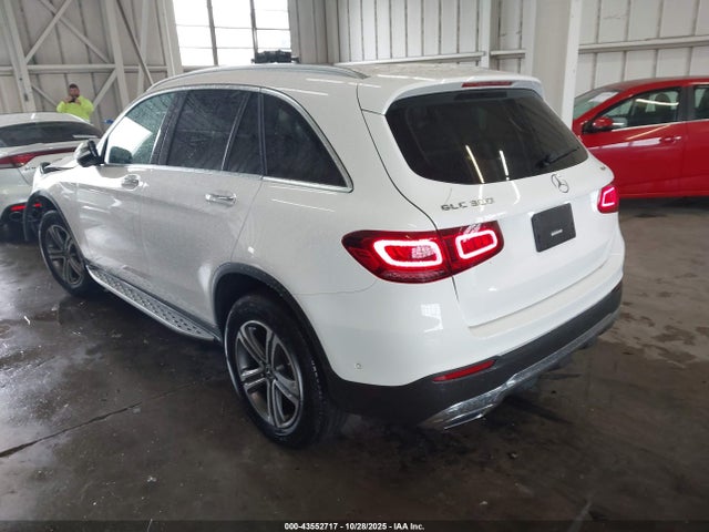 2022 MERCEDES-BENZ GLC 300 W1N0G8EB8NV330637 Photo 2
