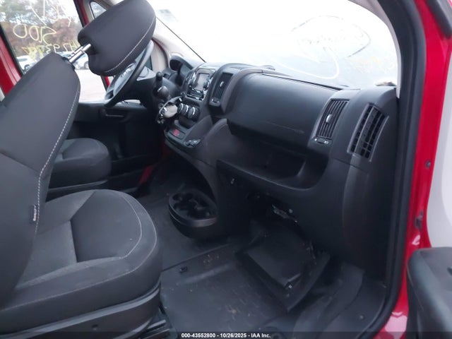 Продажа на аукционе авто 2018 Ram Promaster 2500 High Roof 159 Wb, vin: 3C6TRVDG8JE107983, номер лота: 43552800