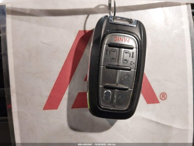 2020 CHRYSLER VOYAGER 2C4RC1DG3LR264755 Photo 10