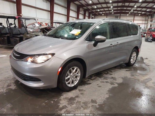 2020 CHRYSLER VOYAGER 2C4RC1DG3LR264755 Photo 1