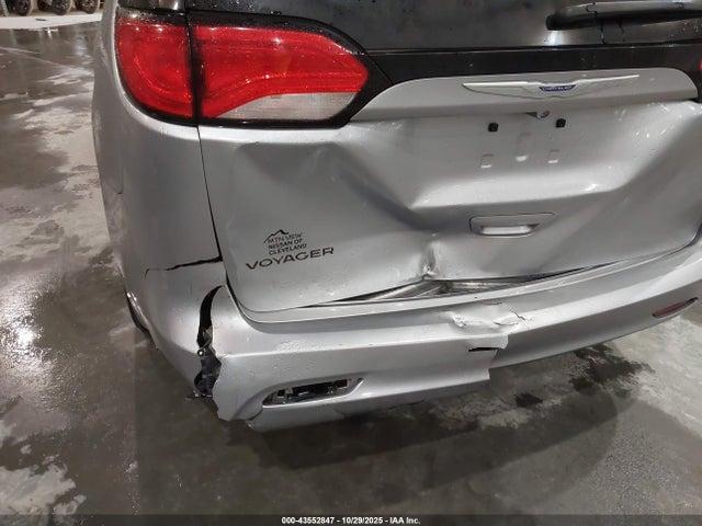 2020 CHRYSLER VOYAGER 2C4RC1DG3LR264755 Photo 5