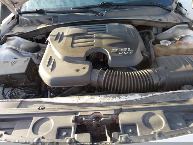 2016 CHRYSLER 300 2C3CCAAG2GH208123 Photo 9