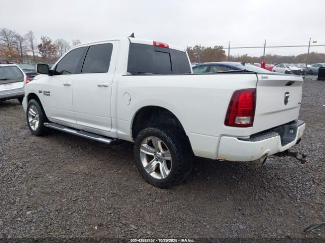 2017 RAM 1500 1C6RR7MT7HS611385 Photo 2