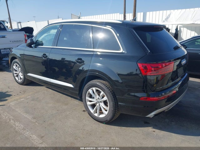 2019 AUDI Q7 WA1AAAF72KD019487 Photo 2