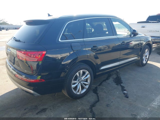 2019 AUDI Q7 WA1AAAF72KD019487 Photo 3