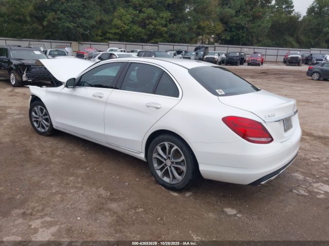 2015 MERCEDES-BENZ C 300 55SWF4KB0FU002449 Photo 2