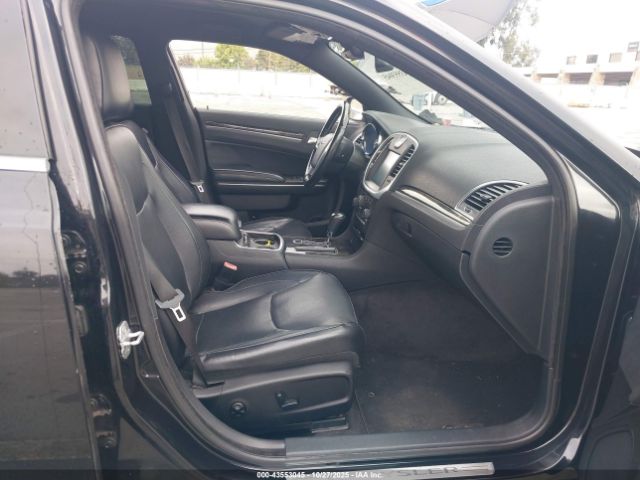 2011 CHRYSLER 300C 2C3CA6CT4BH559654 Photo 4