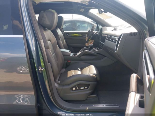 2019 PORSCHE CAYENNE WP1AB2AY0KDA65228 Photo 4