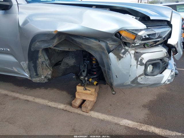 3TMCZ5AN2NM523129 Toyota Tacoma Trd Off Road