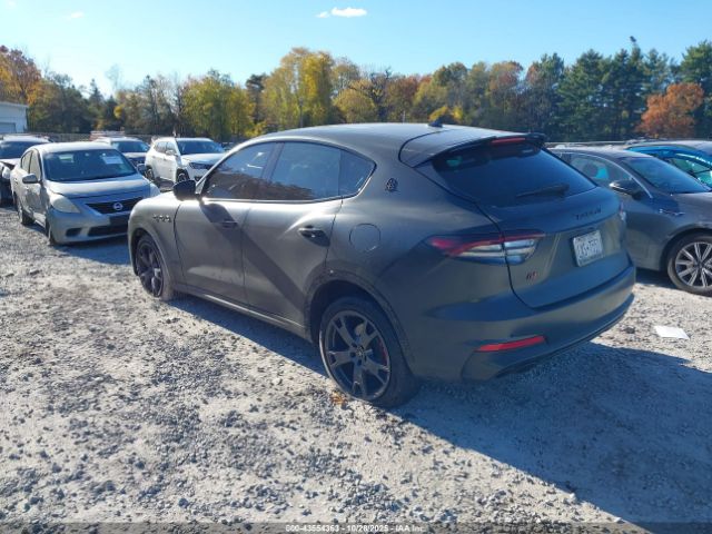 2021 MASERATI LEVANTE ZN661XUS7MX372314 Photo 2