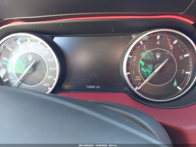 2021 MASERATI LEVANTE ZN661XUS7MX372314 Photo 6