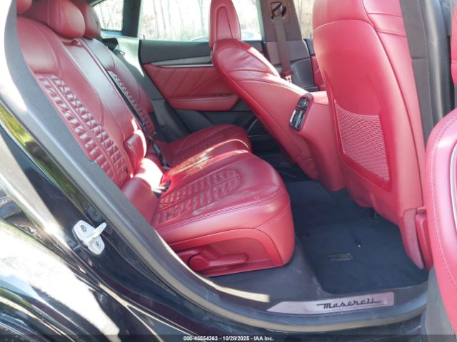 2021 MASERATI LEVANTE ZN661XUS7MX372314 Photo 7