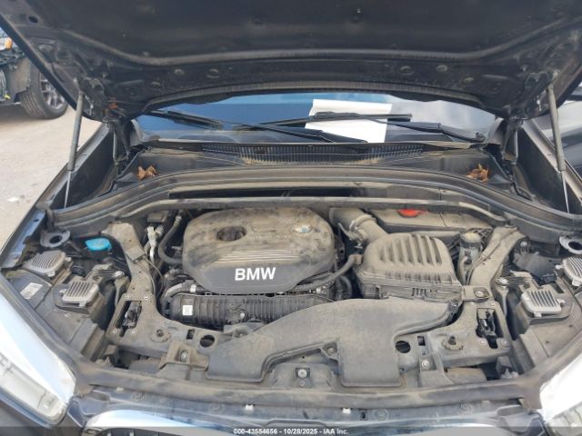 2017 BMW X1 WBXHT3Z33H4A65220 Photo 9