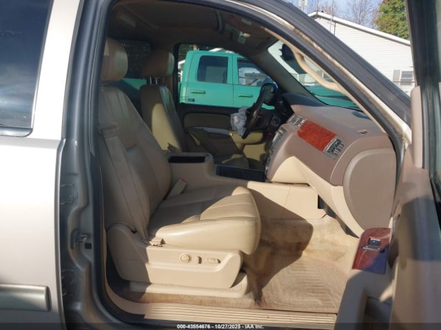 2013 GMC YUKON XL 1500 1GKS2KE7XDR272243 Photo 4