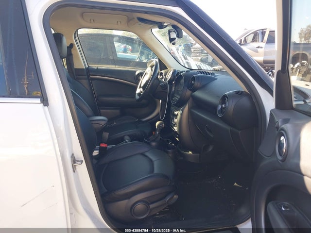 2015 MINI COUNTRYMAN WMWZC3C57FWT03478 Photo 4