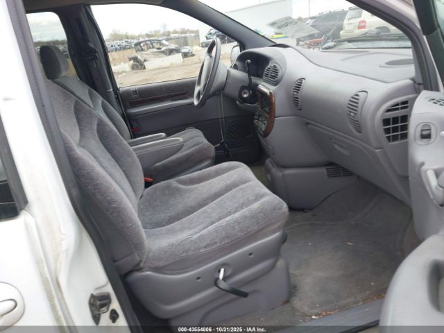 1999 CHRYSLER TOWN & COUNTRY 1C4GP54G3XB852128 Photo 4