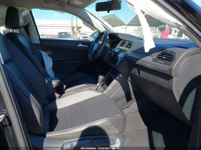 2021 VOLKSWAGEN TIGUAN 3VV3B7AX4MM010353 Photo 4