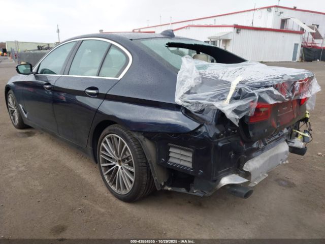 2018 BMW 530I WBAJA7C5XJWC75827 Photo 2