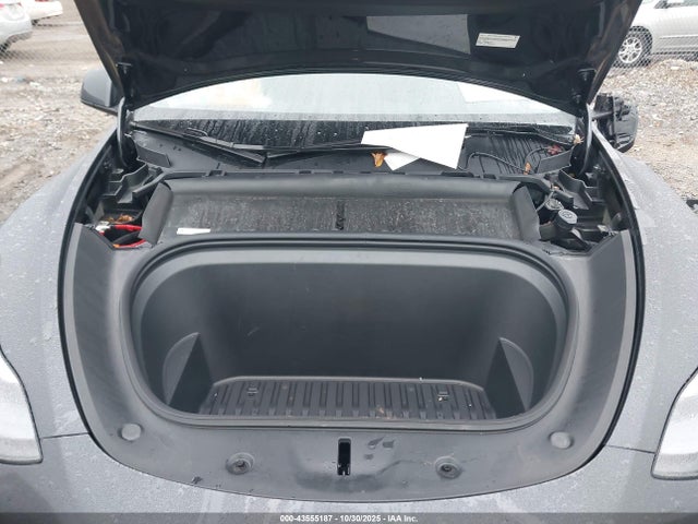 2025 TESLA MODEL Y 7SAYGAEE5SF263181 Photo 9