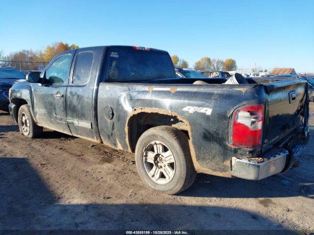 2011 CHEVROLET SILVERADO 1500 1GCRKSE38BZ389145 Photo 2