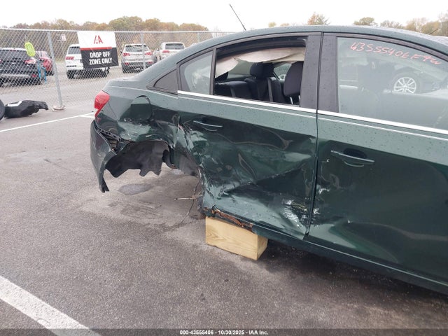 1G1PC5SB4F7105781 Chevrolet Cruze 1lt Auto