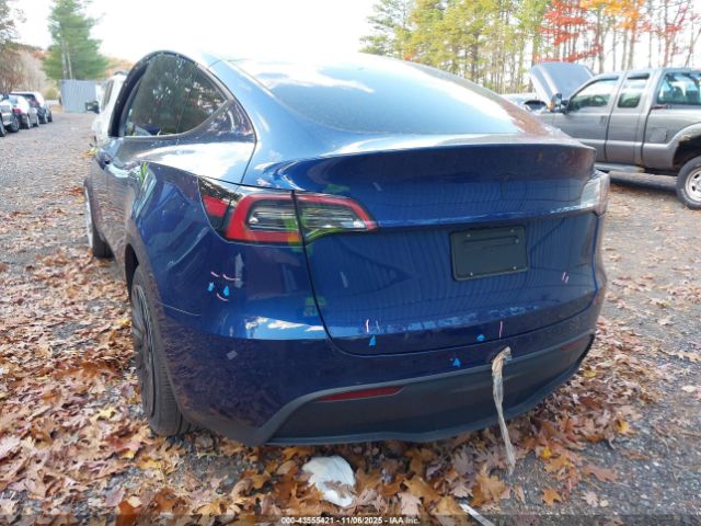 2023 TESLA MODEL Y 7SAYGAEE2PF606763 Photo 2