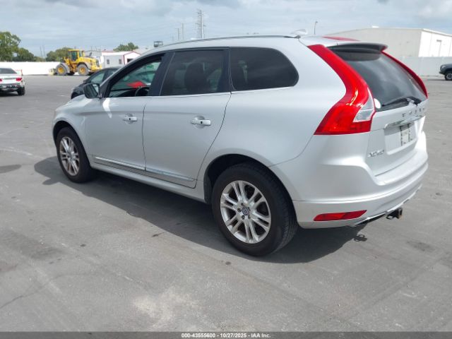 2015 VOLVO XC60 YV440MDB7F2613618 Photo 2