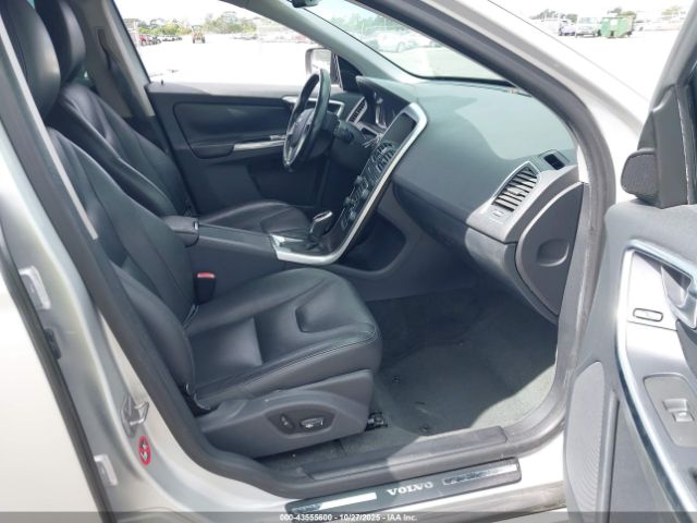 2015 VOLVO XC60 YV440MDB7F2613618 Photo 4