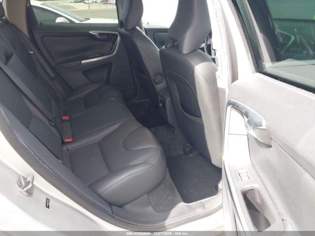 2015 VOLVO XC60 YV440MDB7F2613618 Photo 7