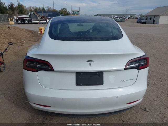 5YJ3E1EB6NF194671 Tesla Model 3 Long Range Dual Motor All-wheel Drive