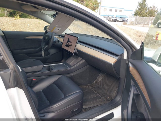 2022 TESLA MODEL 3 5YJ3E1EB6NF194671 Photo 4