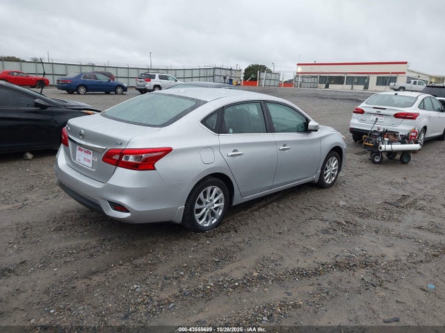 43555689 :رقم المزاد ، 3N1AB7AP6JY261808 vin ، 2018 Nissan Sentra Sv مزاد بيع