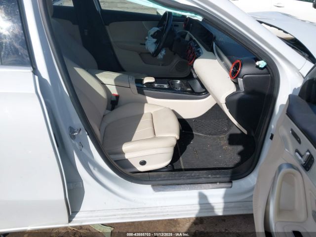 2020 MERCEDES-BENZ A 220 WDD3G4FB8LW041900 Photo 4