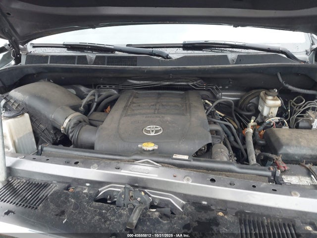 5TFUY5F14HX645289 Toyota Tundra Sr5 5.7l V8
