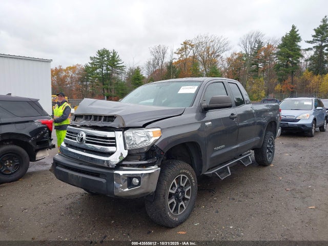 5TFUY5F14HX645289 Toyota Tundra Sr5 5.7l V8