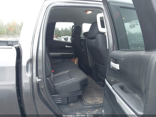 5TFUY5F14HX645289 Toyota Tundra Sr5 5.7l V8