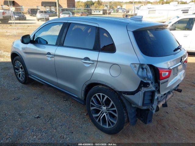 2018 MITSUBISHI OUTLANDER SPORT JA4AR3AW4JU002207 Photo 2
