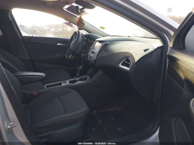 2018 CHEVROLET CRUZE 1G1BC5SM0J7129855 Photo 4