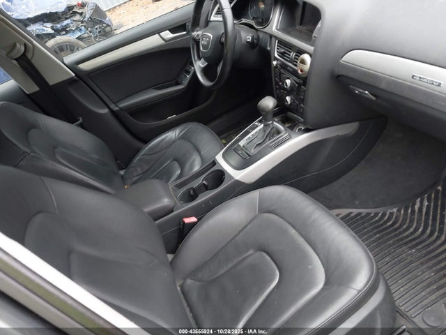 2013 AUDI A4 WAUBFAFL6DN007524 Photo 4