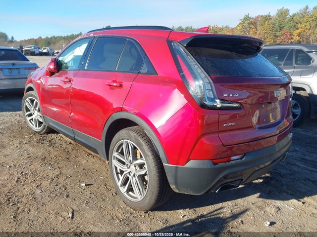 2019 CADILLAC XT4 1GYFZFR4XKF204873 Photo 2