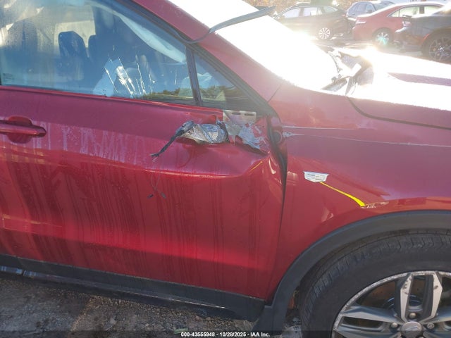 2019 CADILLAC XT4 1GYFZFR4XKF204873 Photo 5